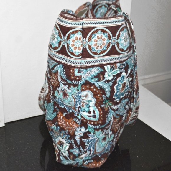 VERA BRADLEY // Paisley Print Quilted Spacious Tote Bag - Picture 4 of 10